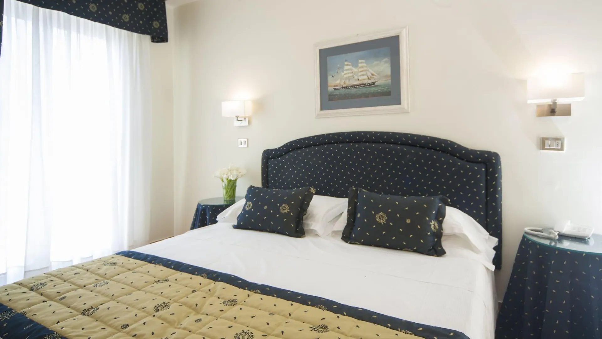 Hotel Mon Cheri Riccione 3*,