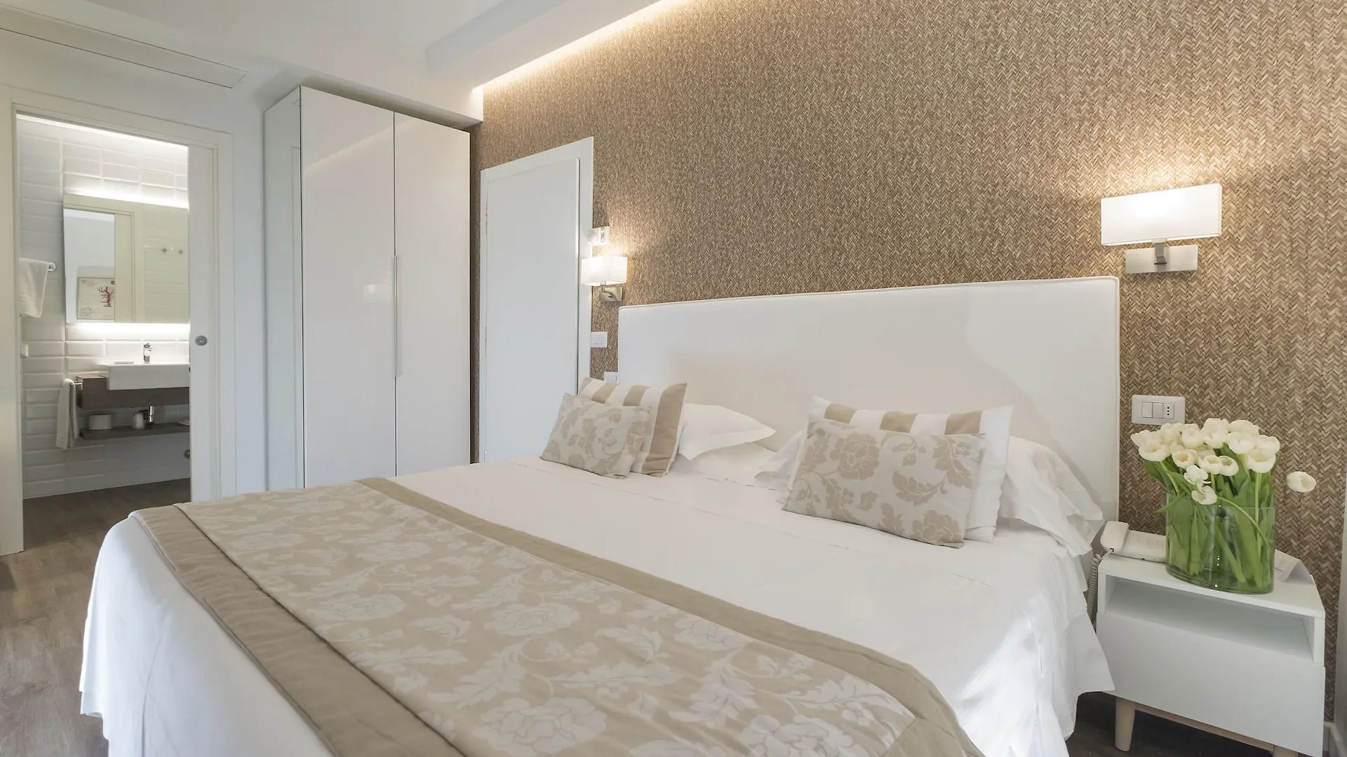 Hotel Mon Cheri Riccione Itálie
