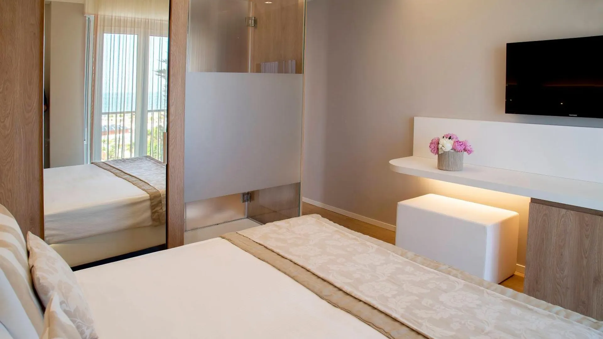 ***  Hotel Mon Cheri Riccione Italy