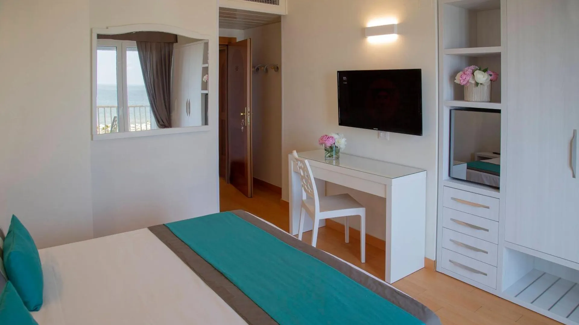 Hotel Mon Cheri Riccione 3*,  Italy