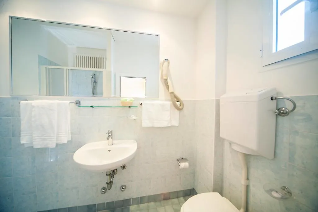 Hotel Mon Cheri Riccione