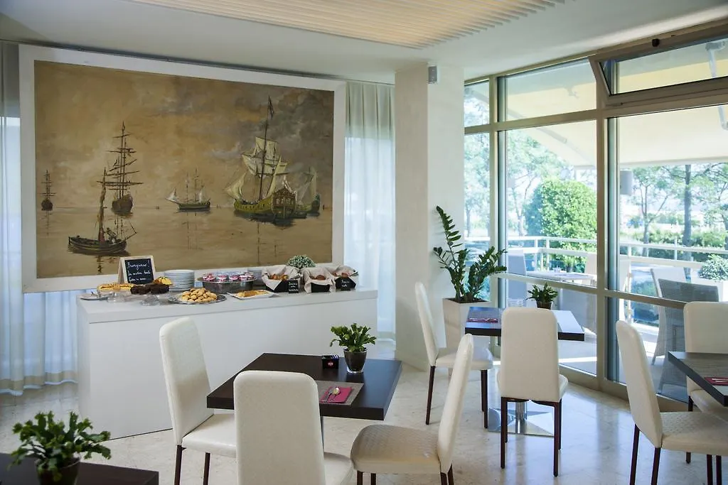 Hotel Mon Cheri Riccione
