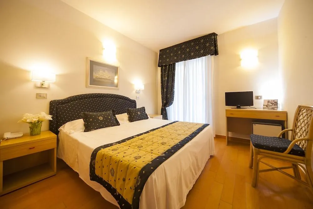 ***  Hotel Mon Cheri Riccione Italien